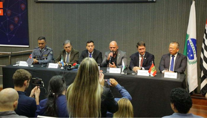 Foto: Paulo Henrique Vieira/SESP Paraná e mais quatro estados debatem integração de esforços no combate ao crime
